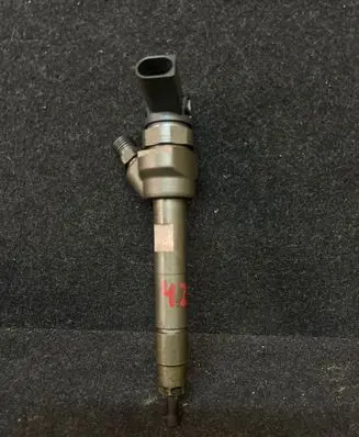 BMW 5 F10 F11 Fuel injector 7810702 30229 0445110478