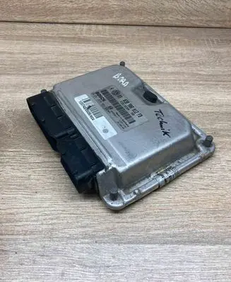 Volkswagen Golf IV Engine control unit/module ECU 038906012FB 0281010651