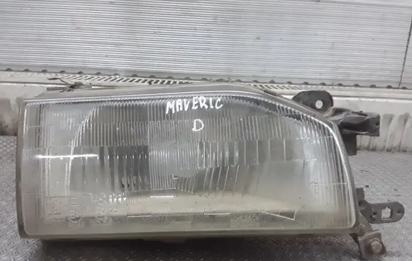 Mazda 121 Headlight/headlamp