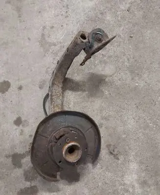 BMW 3 E46 Rear wheel hub spindle/knuckle 1094463