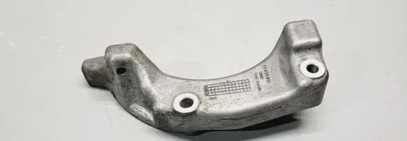 Volvo V40 Cross country Engine mounting bracket 31401869
