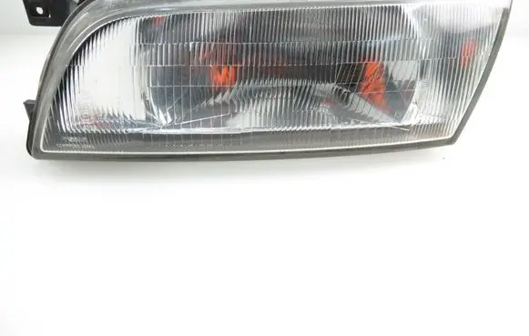 Nissan Almera Headlight/headlamp 