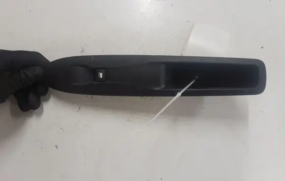 Citroen DS3 Electric window control switch 96638232