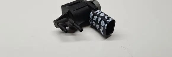 Audi A6 S6 C5 4B Turbo solenoid valve 1J0906283C