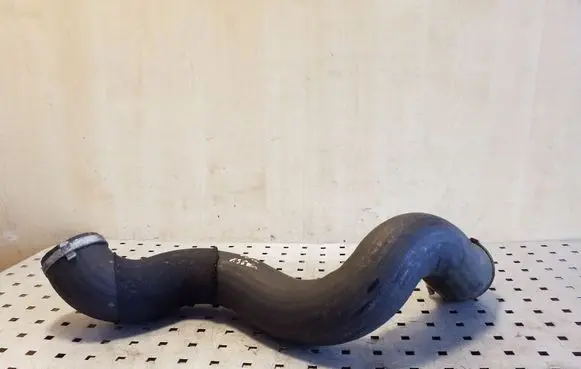Volvo V70 Intercooler hose/pipe 30792544