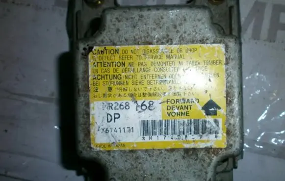 Mitsubishi Montero Airbag control unit/module mr268168 X6T41181
