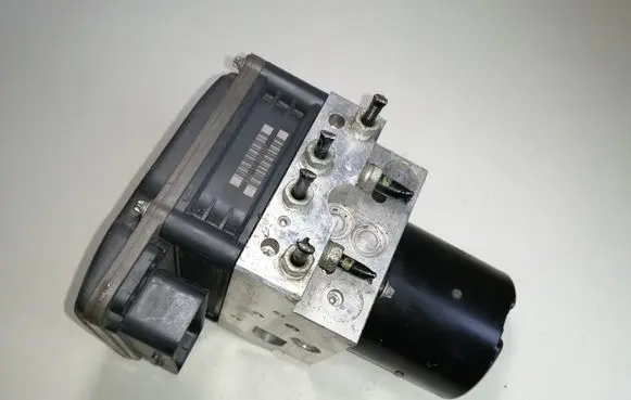 BMW 5 E60 E61 ABS Pump 6781968 34516781968 0265960327