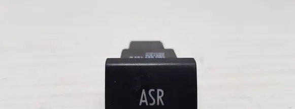 Traction control (ASR) switch