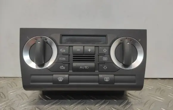 Audi A3 S3 8P Climate control unit 8P0820043AC A2C53212437