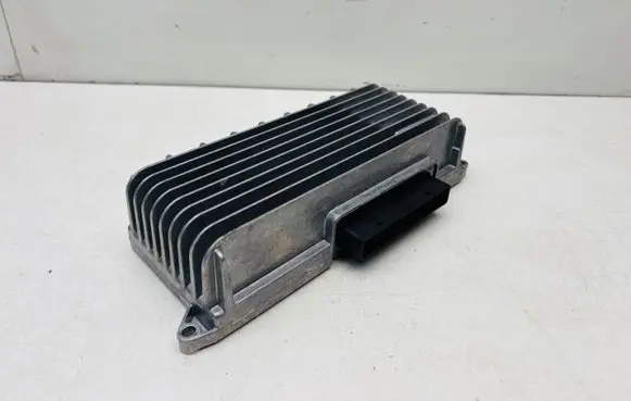 Audi A4 S4 B8 8K Sound amplifier 8T0035223AH 720300400300 8T0035223