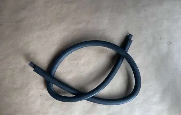 Opel Agila A Front door rubber seal 
