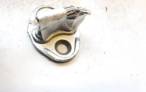 Mazda CX-5 Rear door lock loop/hook striker 3h26