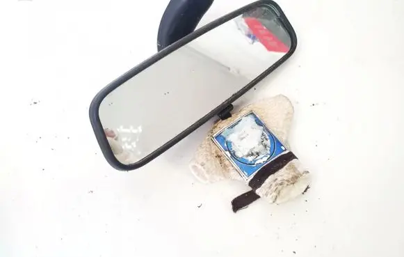Chevrolet Captiva Rear view mirror (interior) e4012141
