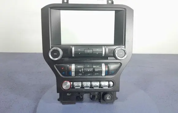 Ford Mustang I Climate control unit LR3T-18E245-BA