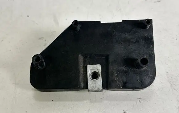 Ford Mustang V Radiator mount bracket DR338C391AD
