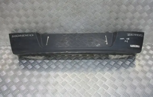 Ford Mondeo MK IV Rear window tailgate spoiler 