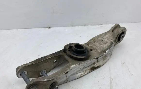 Audi Q7 4M Rear upper control arm/wishbone 4M0505311J