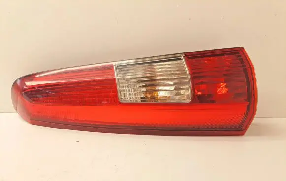 Volvo XC70 Rear/tail lights 9154493