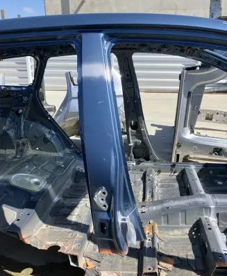 Toyota Auris E180 Pillar (middle) 