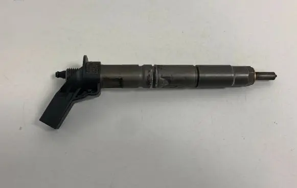 Mercedes-Benz CLS C219 Fuel injector A6420700587 0445115 060202