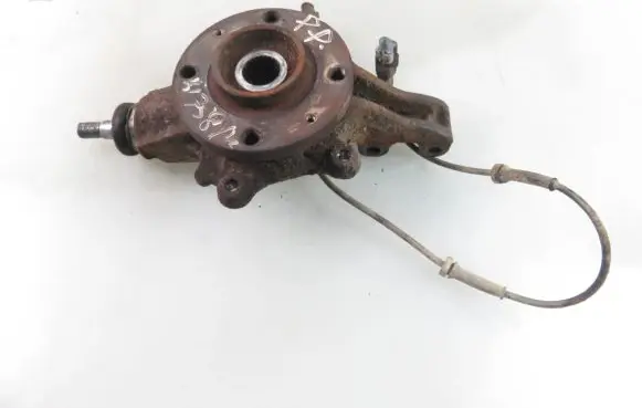 Peugeot 307 Front wheel hub spindle knuckle 