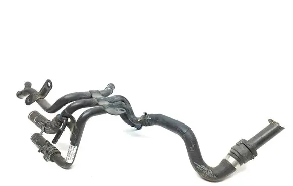 Volkswagen PASSAT B8 Engine coolant pipe/hose 04L121064AC
