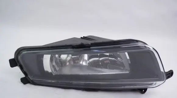 Volkswagen Sharan Front fog light 175897