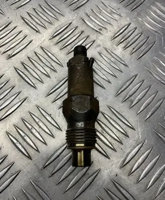 Renault Megane I Fuel injector 6735401D