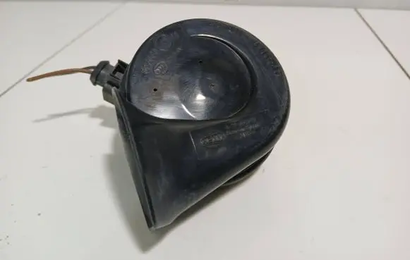 Volkswagen PASSAT B6 Horn signal A046326 E1000209