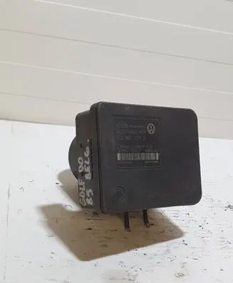 Volkswagen Golf IV ABS Pump 1C0907379D 00006063D3 10096003123
