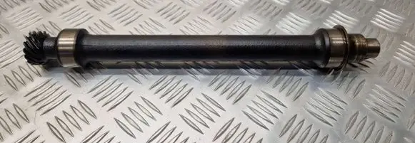 Volkswagen PASSAT B4 Camshaft 028115019C