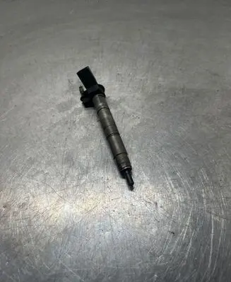 BMW 5 E60 E61 Fuel injector 0986435394 210302