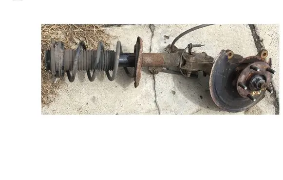 Nissan Juke I F15 Front wheel hub spindle knuckle