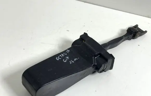 Skoda Octavia Mk3 (5E) Rear door check strap stopper 5E0839249
