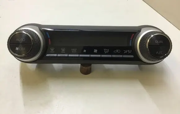 Toyota RAV 4 (XA50) Climate control unit 5590042580 75K607 5590042580608
