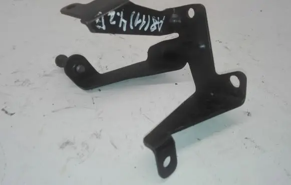 Audi A8 S8 D3 4E Other engine bay part 077133336