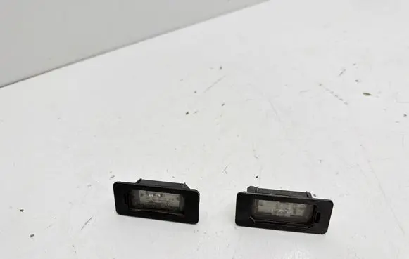 BMW 5 G30 G31 G38 Number plate light 7410302