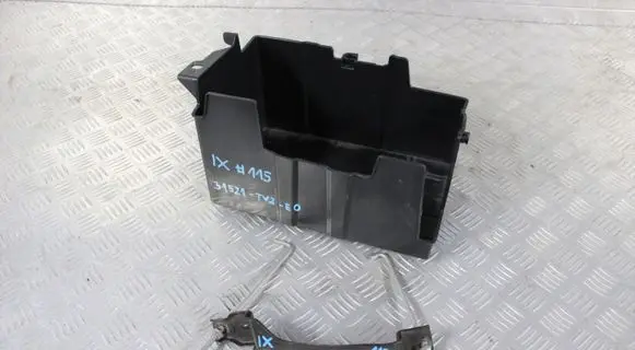 Honda Civic IX Battery bracket