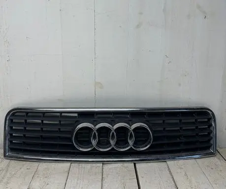 Audi A4 S4 B6 8E 8H Front bumper upper radiator grill 8E0853651