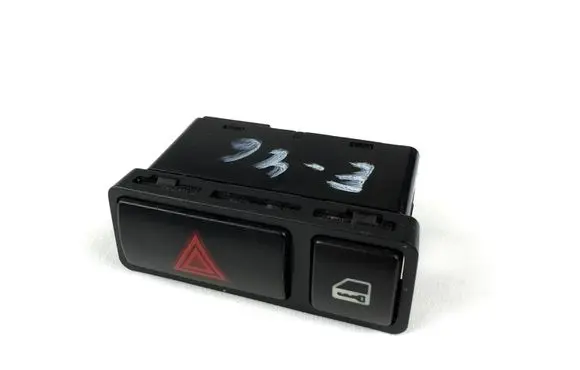 BMW 3 E46 Hazard light switch 8368920