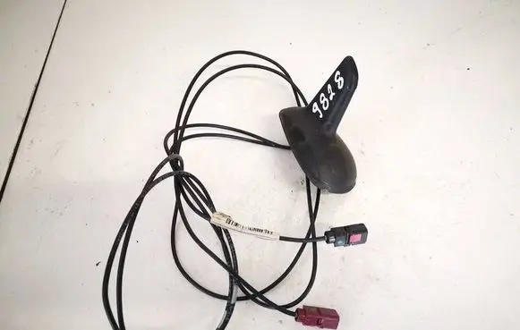 Mercedes-Benz C AMG W204 Aerial GPS antenna