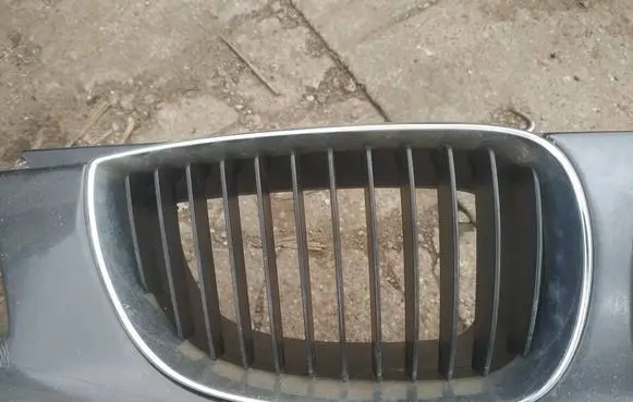 BMW 1 E81 E87 Front grill