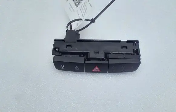 Opel Insignia A Hazard light switch