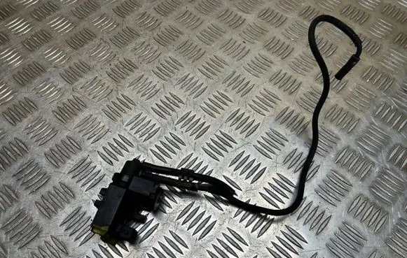 BMW 6 F06 Gran coupe Turbo solenoid valve 7626351 11747626351