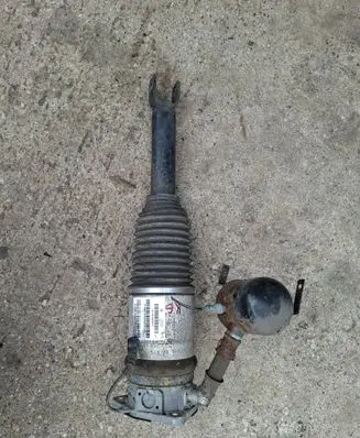 Audi A8 S8 D3 4E Rear shock absorber/damper 4E0616001P 168ATE026D6CB3Z 168ATE026D60B32