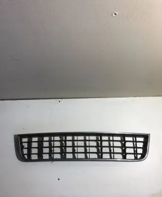 Audi A6 S6 C5 4B Front bumper lower grill 4B0807683L