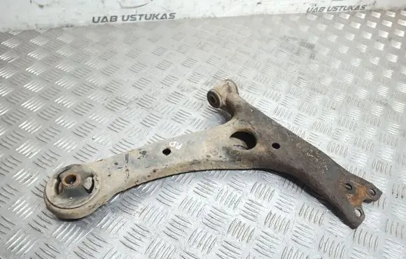 Toyota Corolla E120 E130 Front lower control arm/wishbone