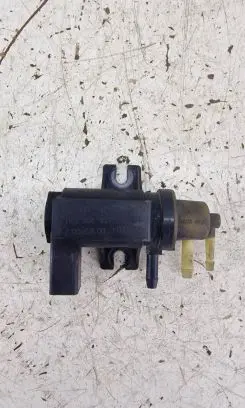 Volkswagen PASSAT B6 Vacuum valve 1K0906627A