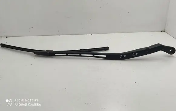 Audi A4 S4 B7 8E 8H Front wiper blade arm