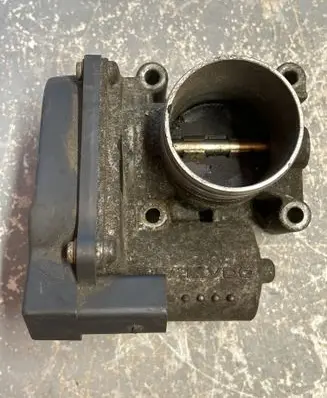 Volkswagen Polo V 6R Throttle valve 03D133062E 17505 A2C53060088